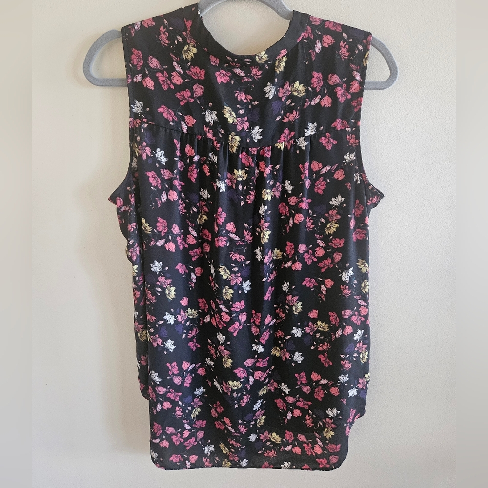 Vince Camuto Black Floral Blouse - Picture 6 of 7